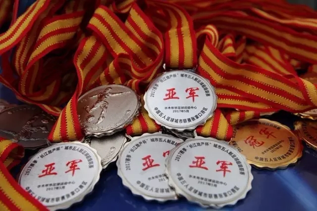 崔永熙：失利原因与上场相似，篮板和对抗仍需改进